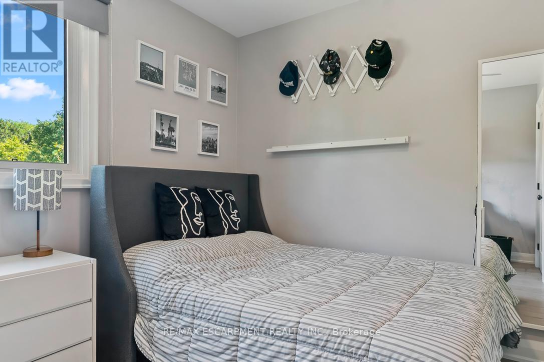 Photo 29 of 1487 Chriseden Drive, Mississauga ON