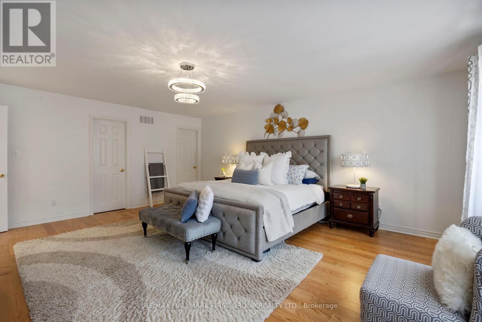 Photo 26 of 19 Ballgrove Crescent, Ajax ON
