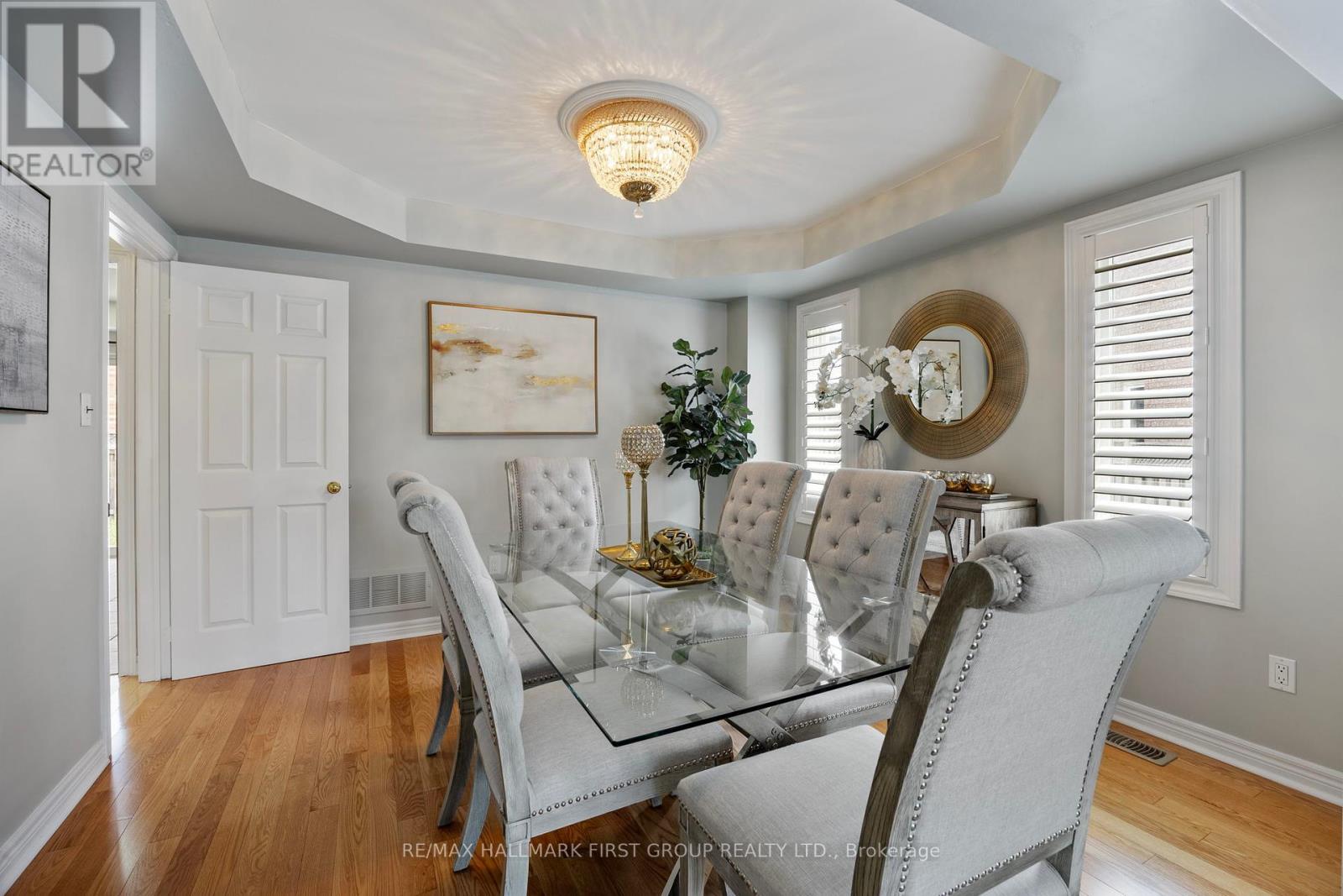 Photo 9 of 19 Ballgrove Crescent, Ajax ON