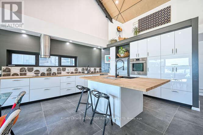 Photo 35 of 130 Blair Poole Farm Lane, Tay Valley ON