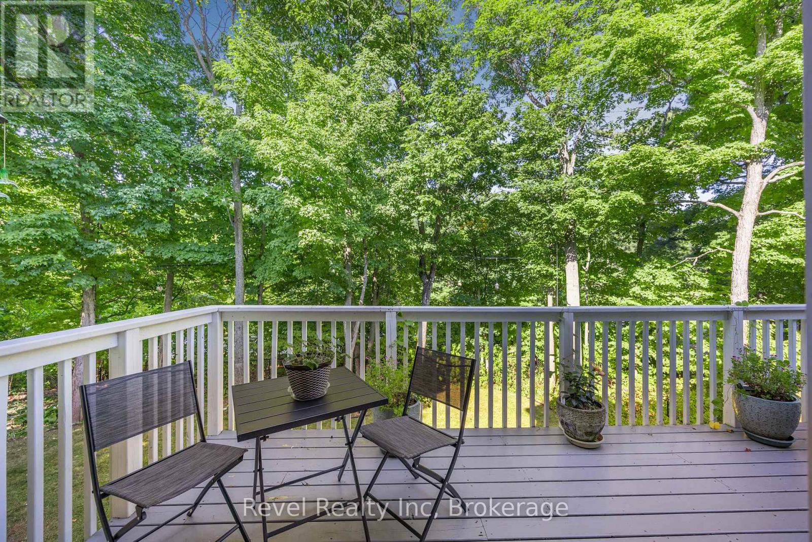 Photo 10 of 10 Musquake Court, Tiny ON