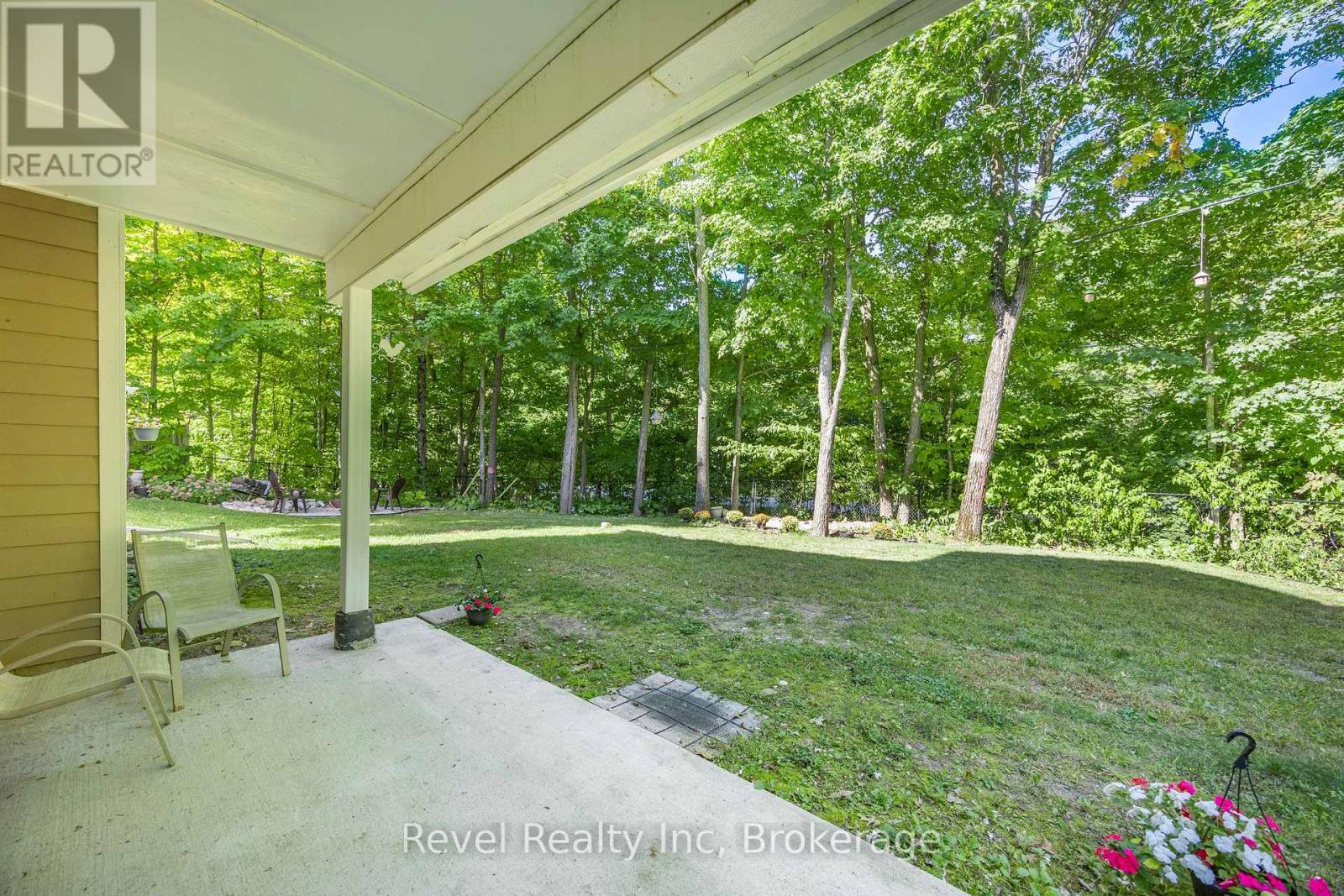 Photo 33 of 10 Musquake Court, Tiny ON