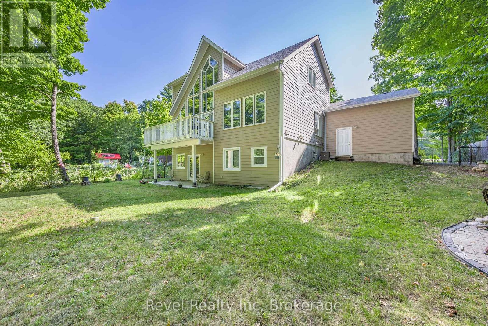 Photo 35 of 10 Musquake Court, Tiny ON