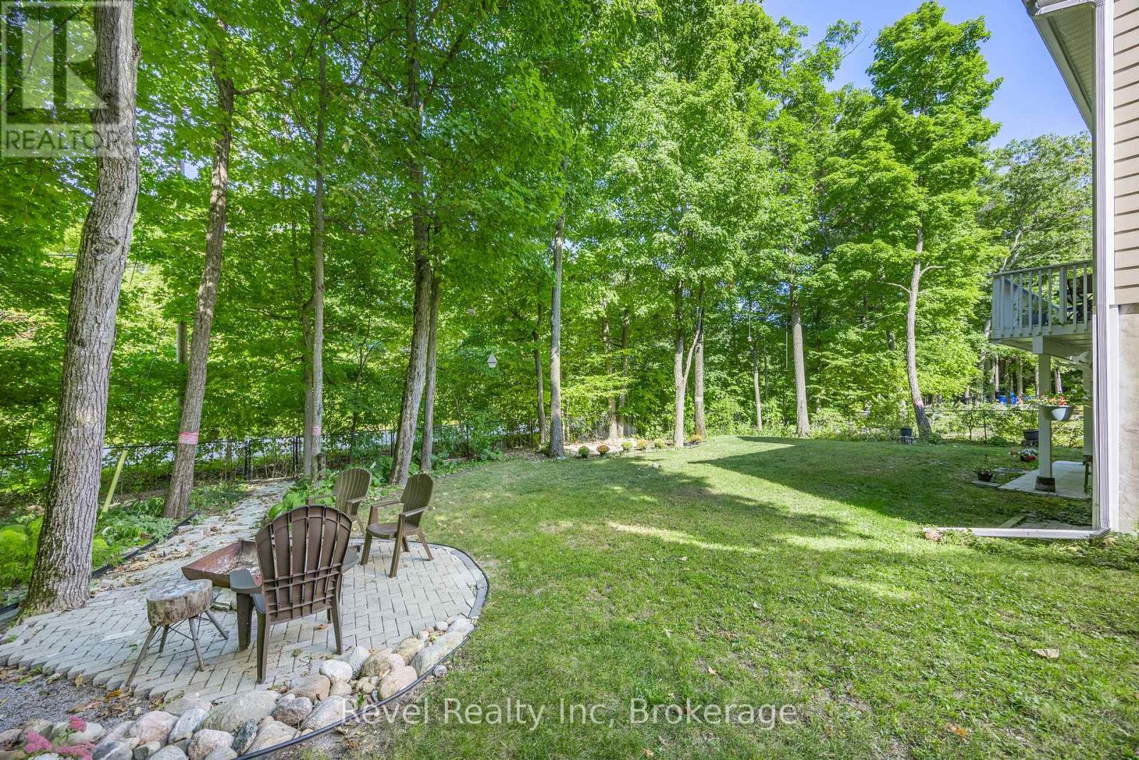Photo 37 of 10 Musquake Court, Tiny ON
