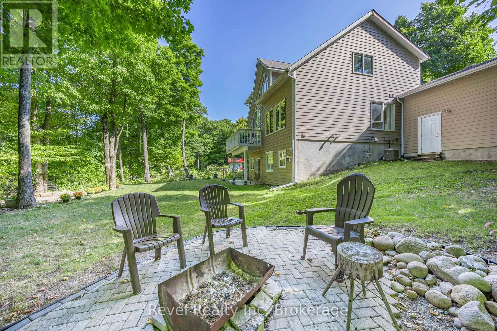 Photo 38 of 10 Musquake Court, Tiny ON