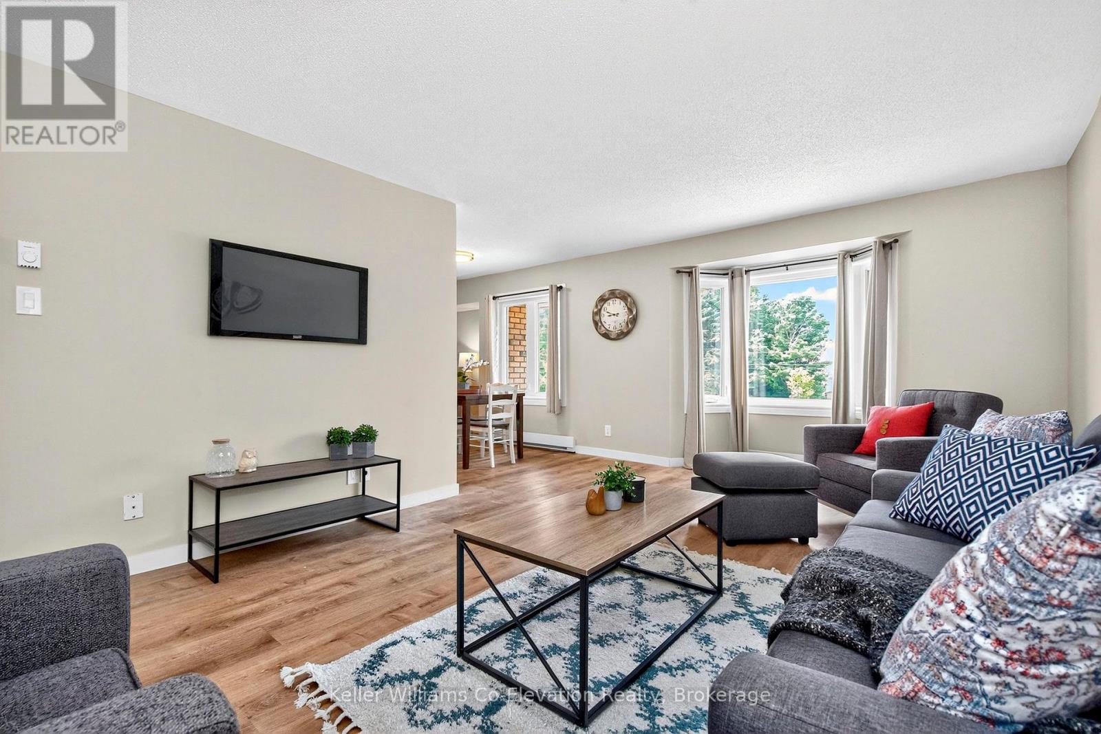 Photo 2 of 2 159 Church Street, Penetanguishene ON