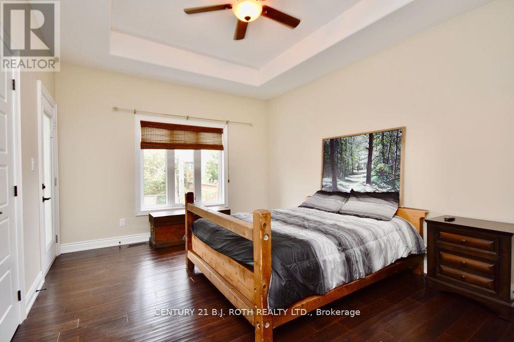 Photo 20 of 1738 Wingrove Avenue, Innisfil ON