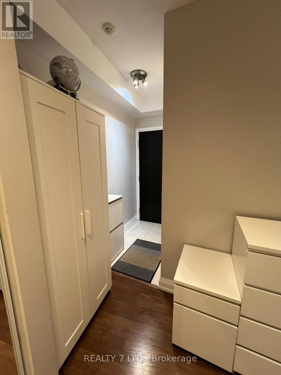 Photo 13 of 323 1070 Sheppard Avenue W, Toronto ON