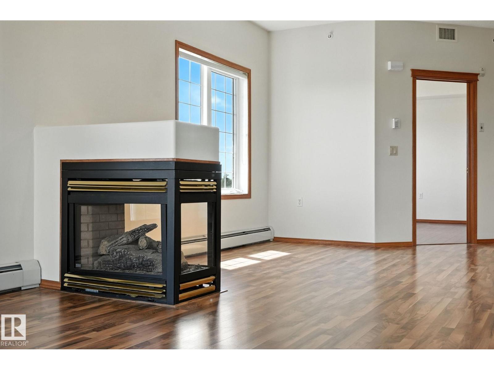 Photo 31 of 430 11260 153 Av Nw, Edmonton AB