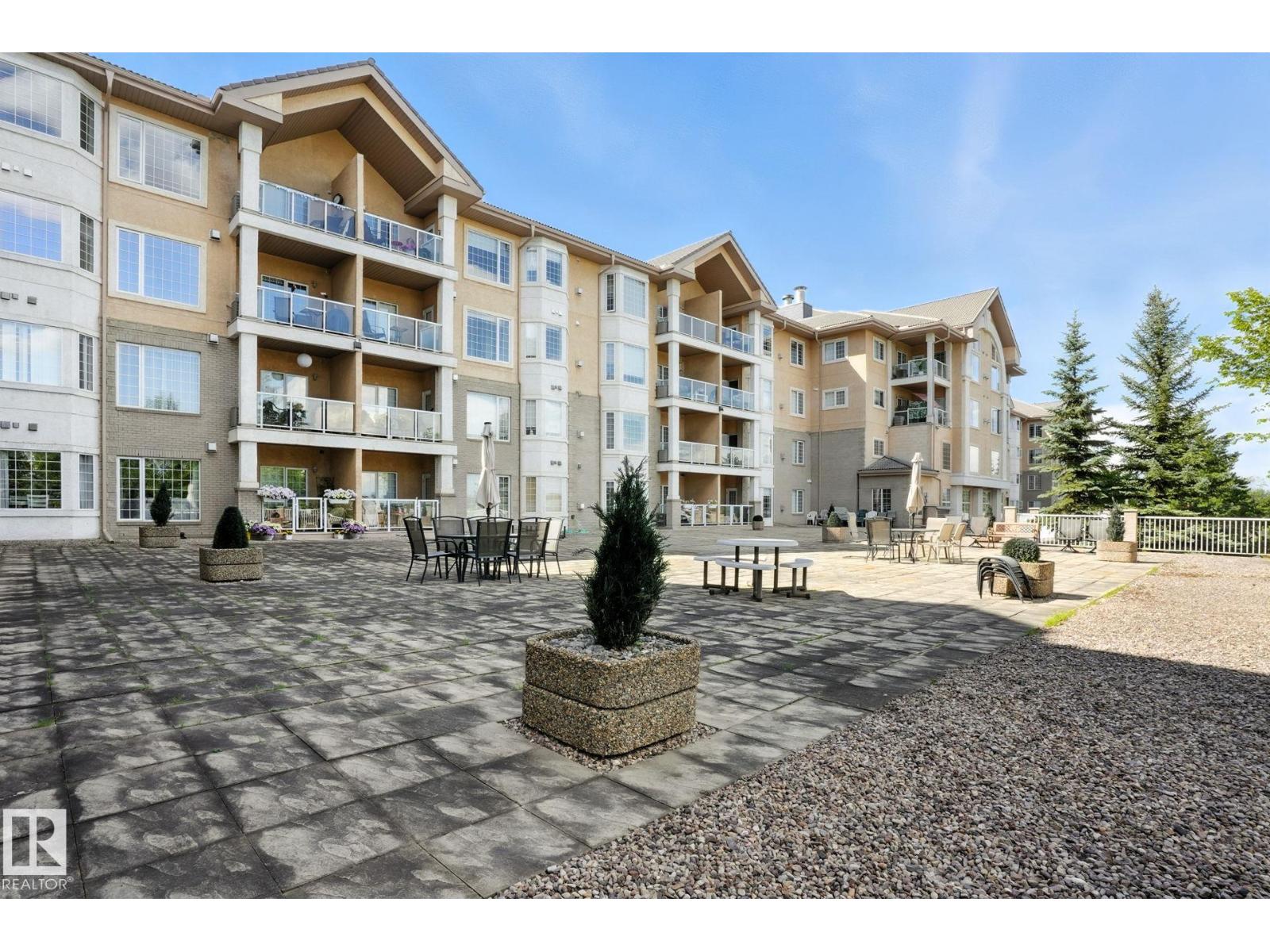 Photo 8 of 430 11260 153 Av Nw, Edmonton AB