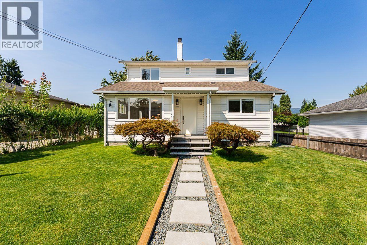 Photo 1 of 1747 Salisbury Avenue, Port Coquitlam BC