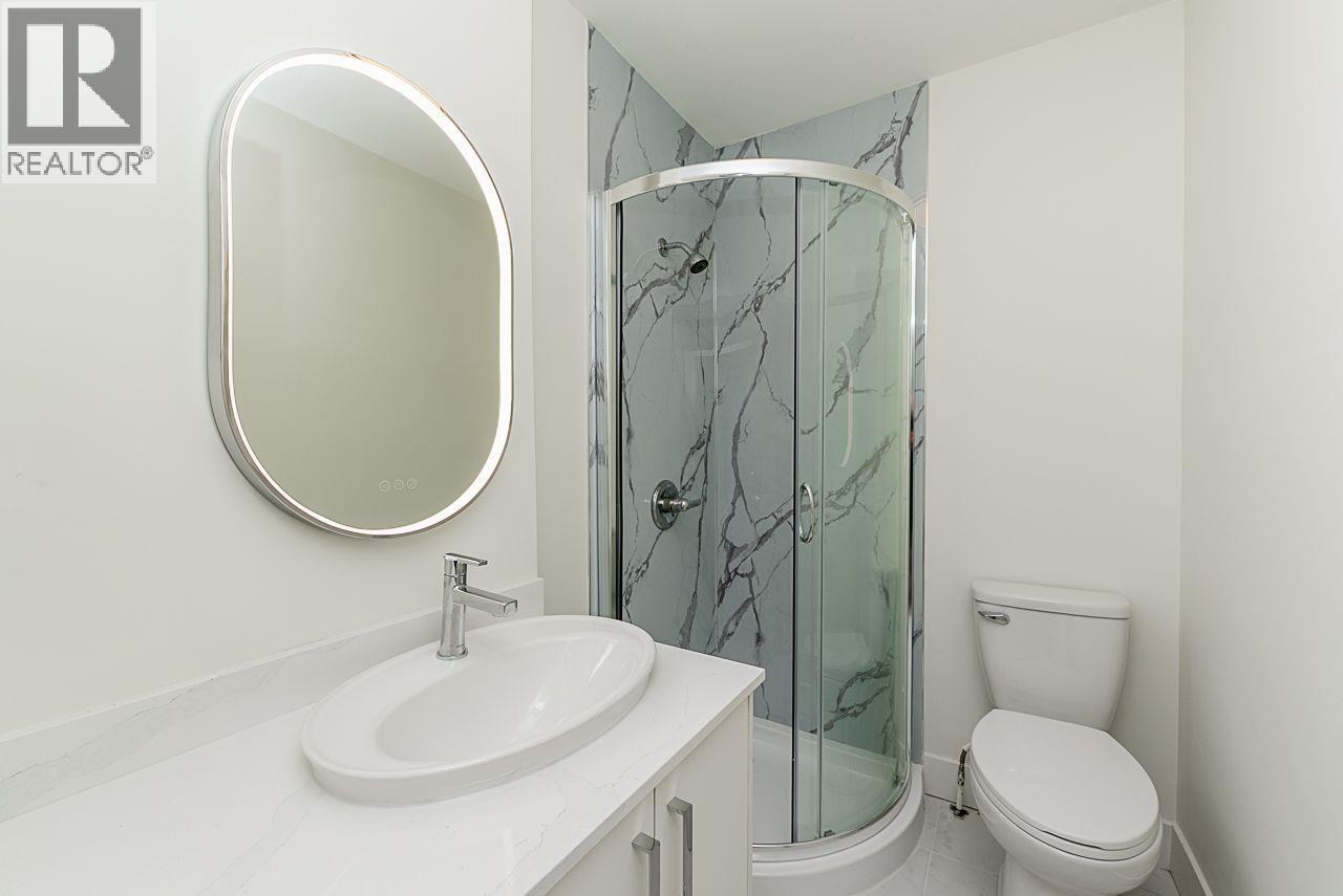 Photo 19 of 1747 Salisbury Avenue, Port Coquitlam BC