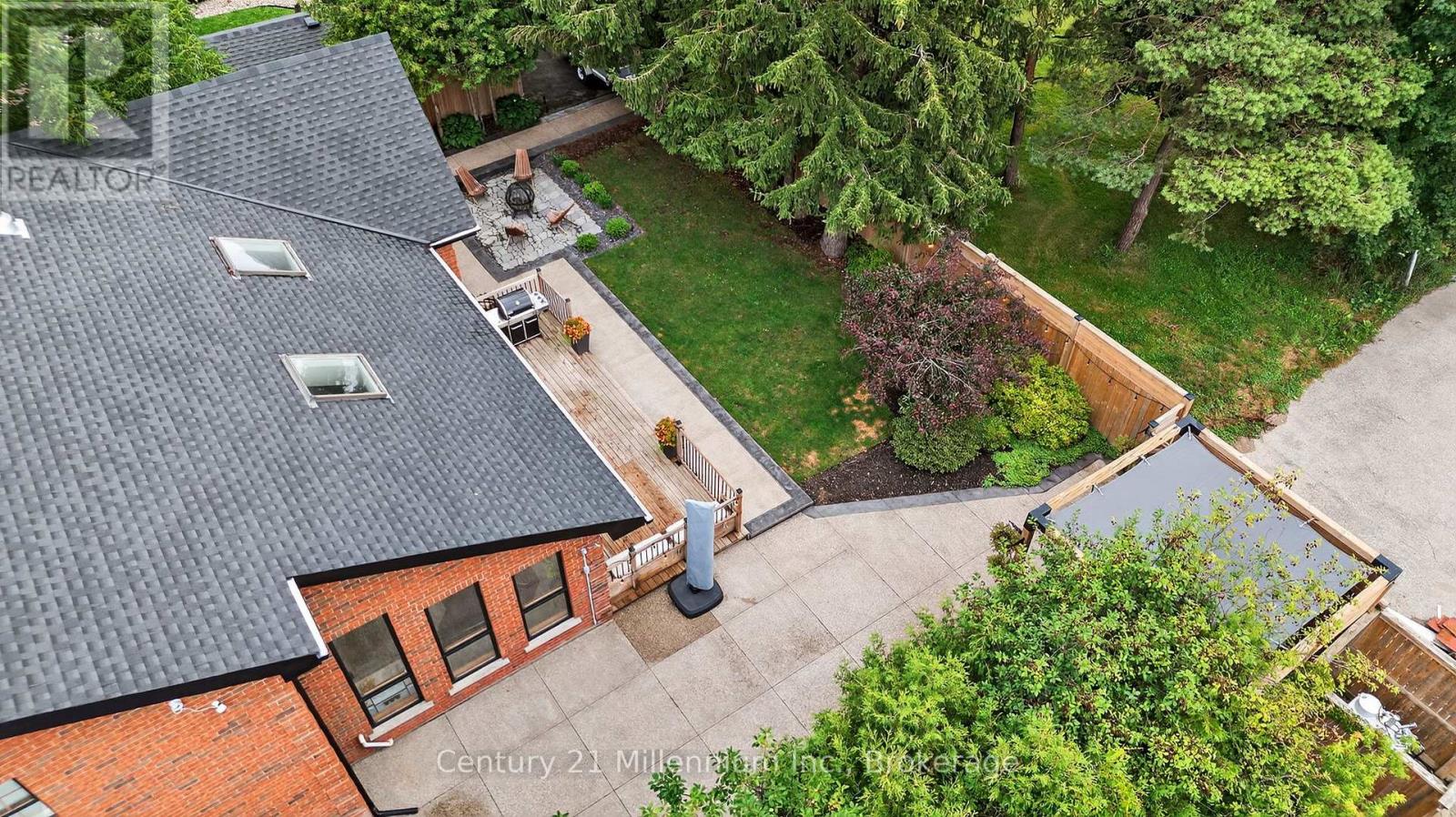 Photo 40 of 124 Frederick Street E, Wellington North ON