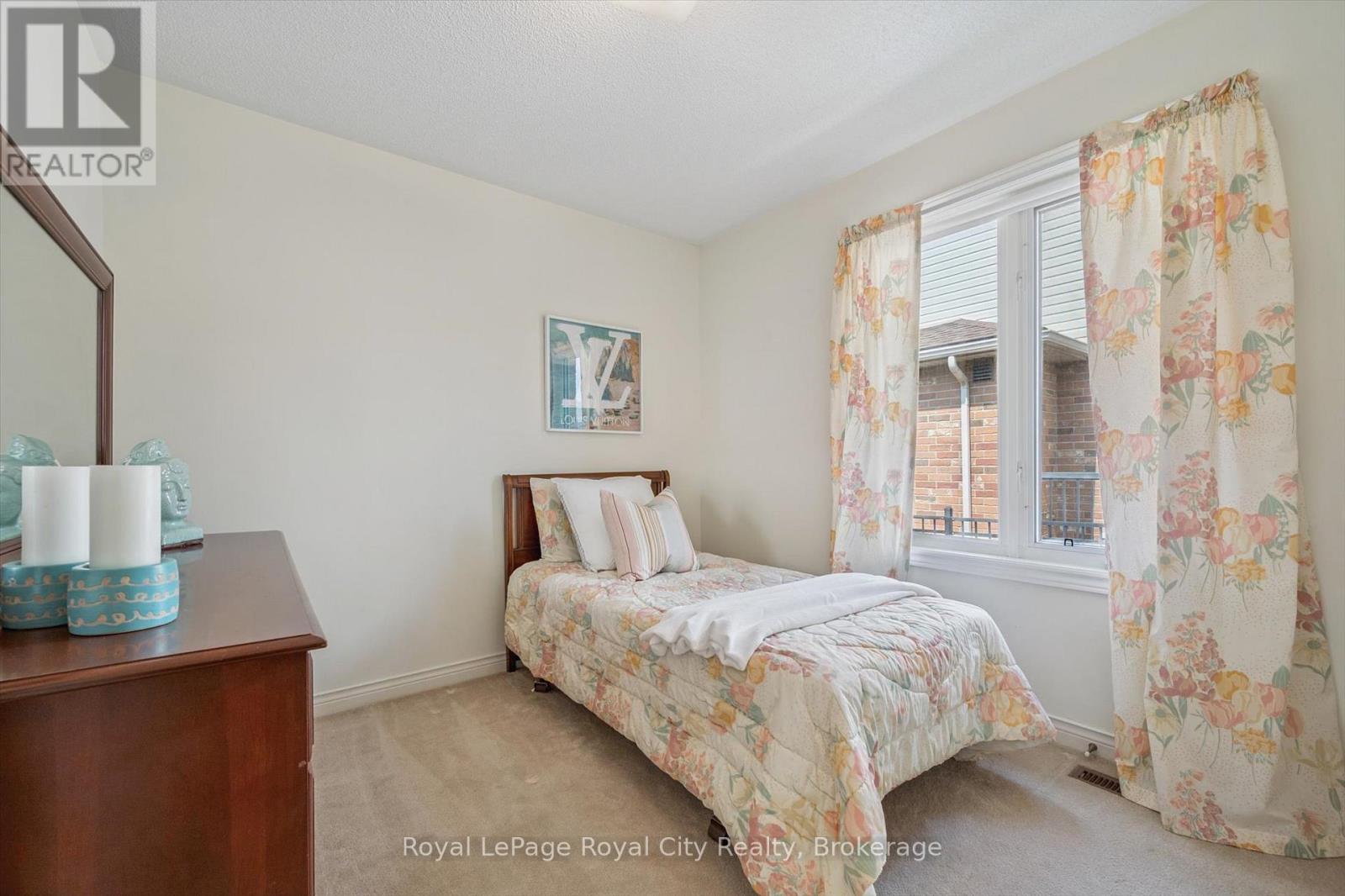 Photo 29 of 267 Irvine Street, Centre Wellington ON