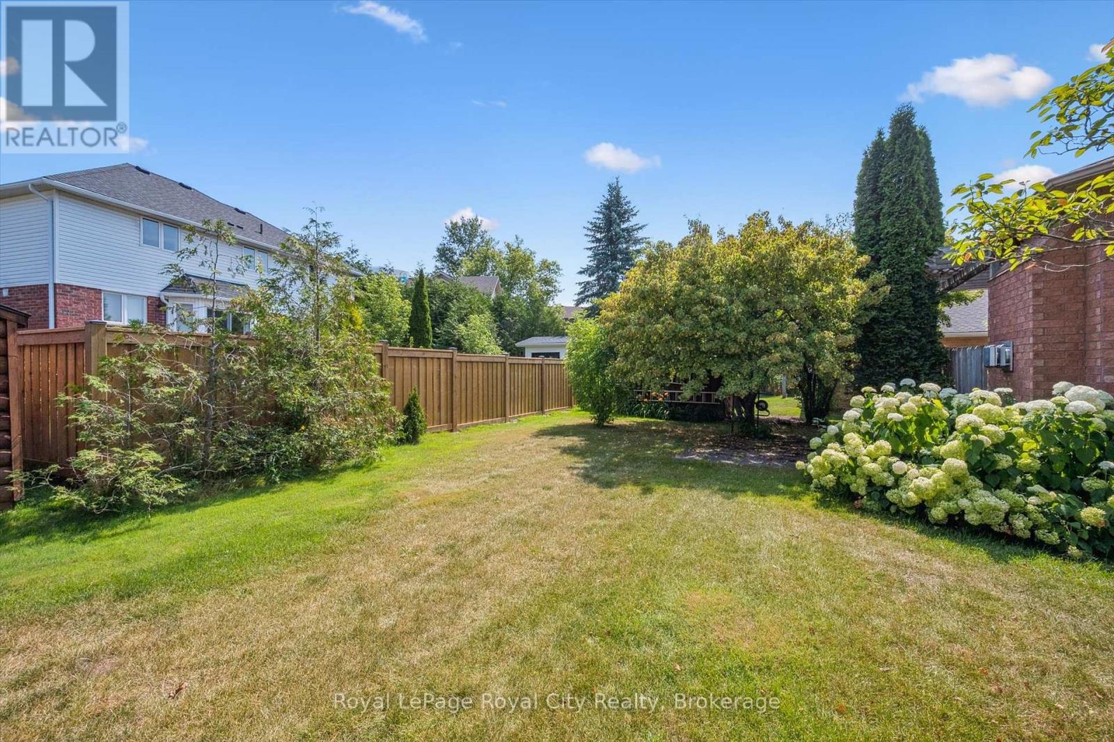 Photo 25 of 267 Irvine Street, Centre Wellington ON