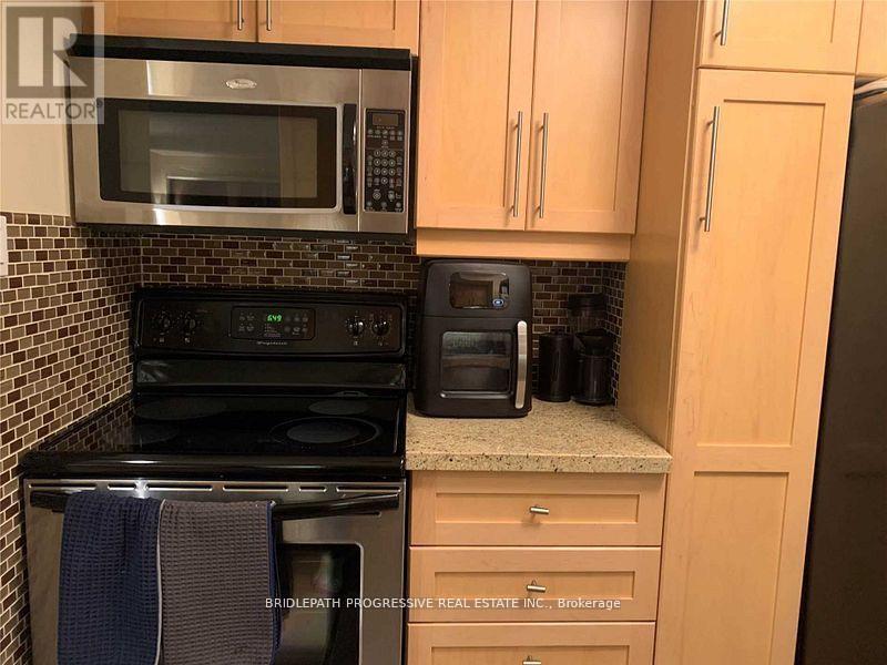 Photo 13 of 706 1001 Bay Street, Toronto ON