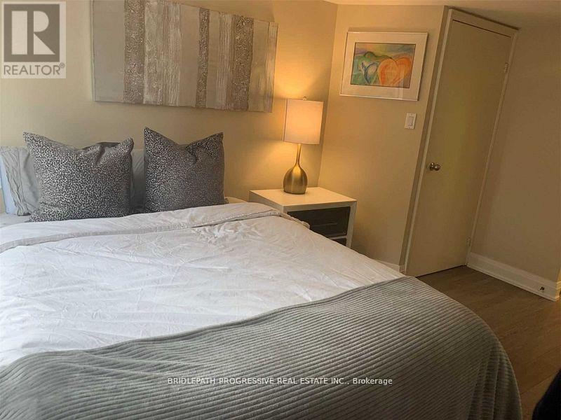 Photo 9 of 706 1001 Bay Street, Toronto ON