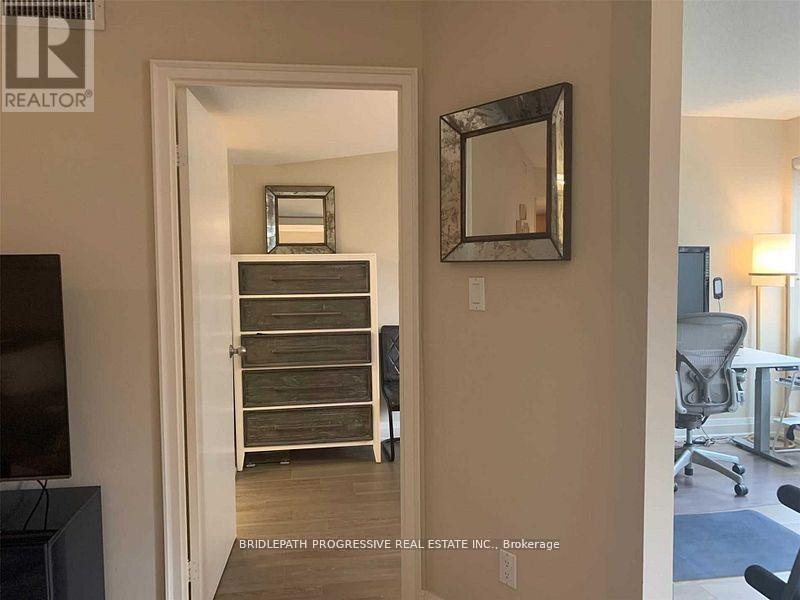 Photo 10 of 706 1001 Bay Street, Toronto ON