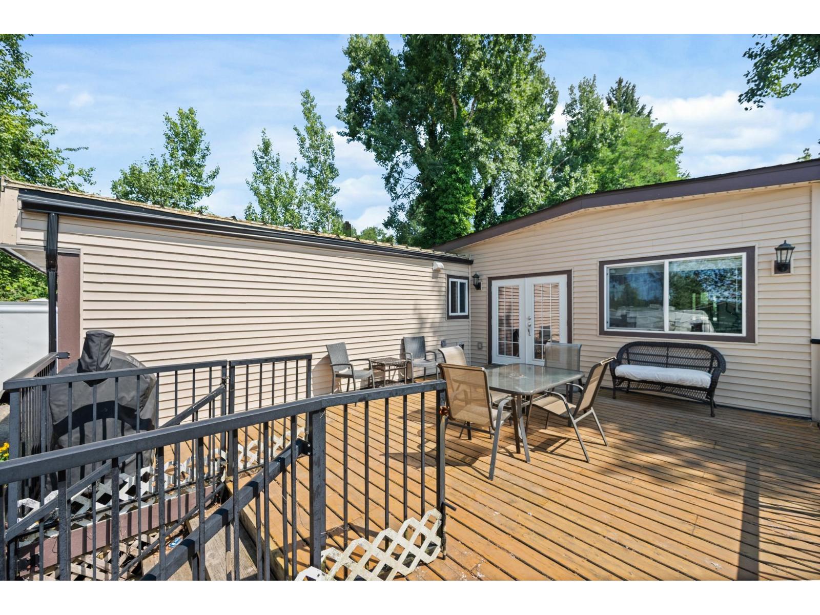 Photo 7 of 6773 256 Street, Langley BC