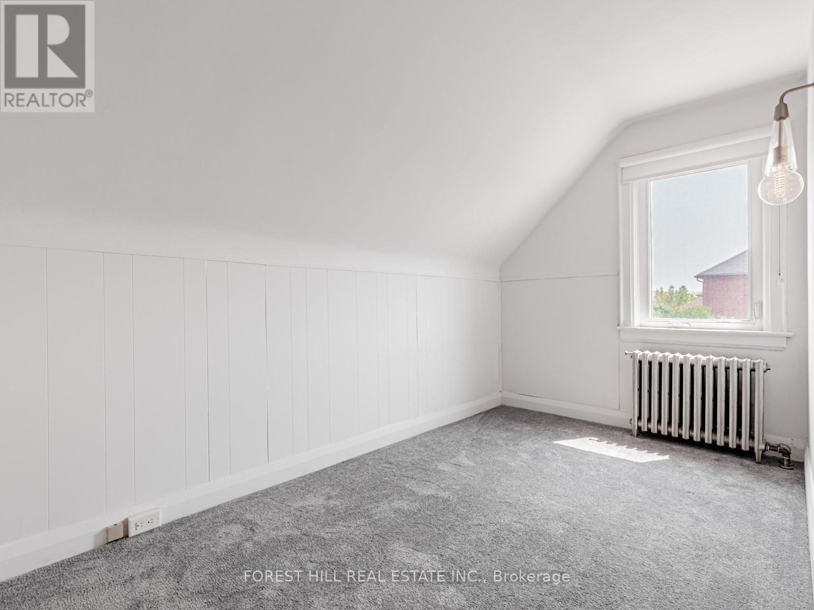 Photo 14 of 123 Bowie Avenue, Toronto ON