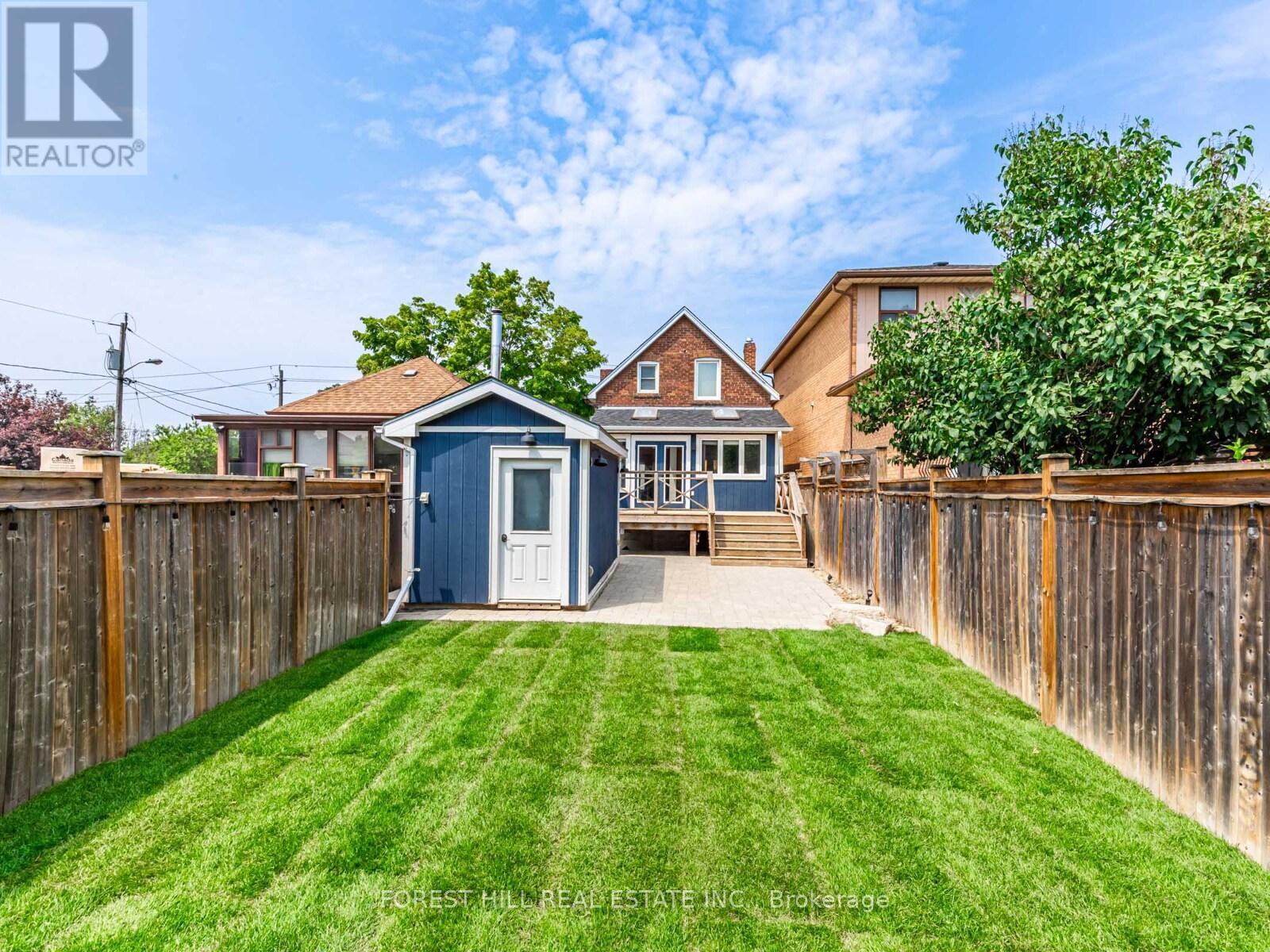 Photo 13 of 123 Bowie Avenue, Toronto ON