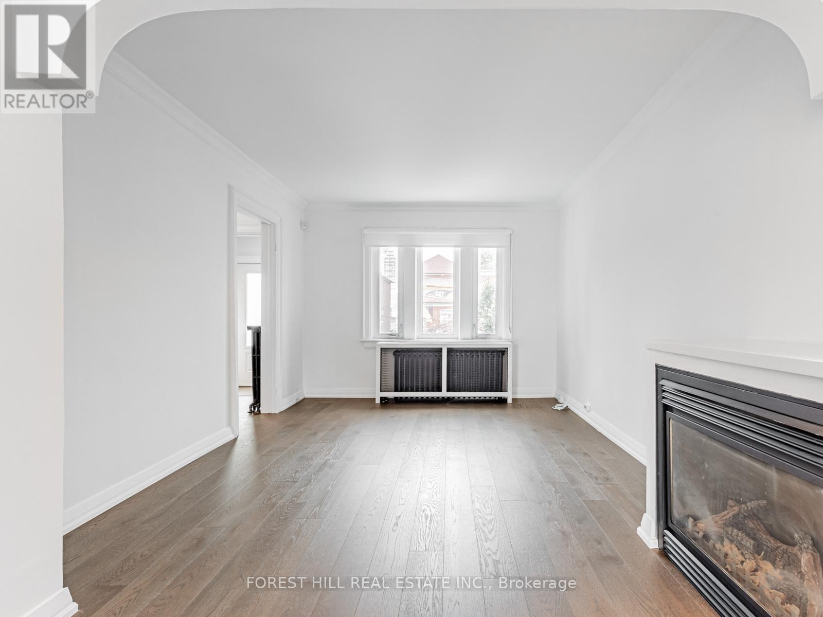 Photo 10 of 123 Bowie Avenue, Toronto ON