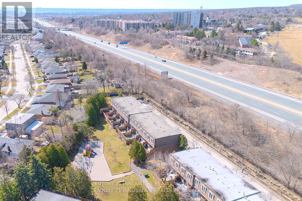 Photo 38 of 1534 Westminster Place, Burlington ON