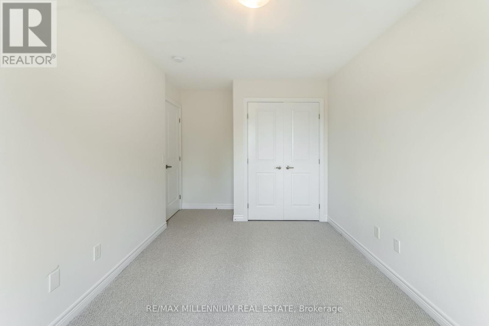 Photo 39 of 53 77 Diana Avenue, Brantford ON