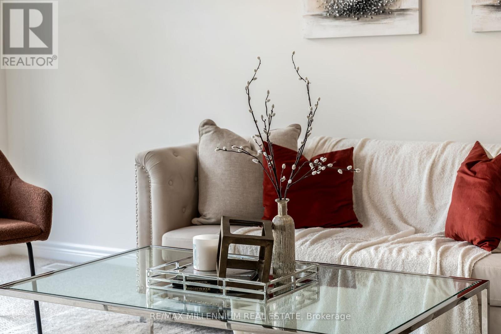 Photo 4 of 53 77 Diana Avenue, Brantford ON