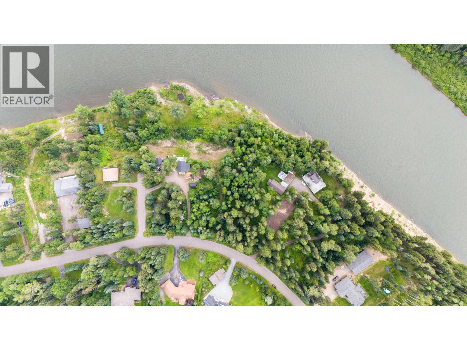 Photo 3 of 8291 Toombs Drive, Prince George BC