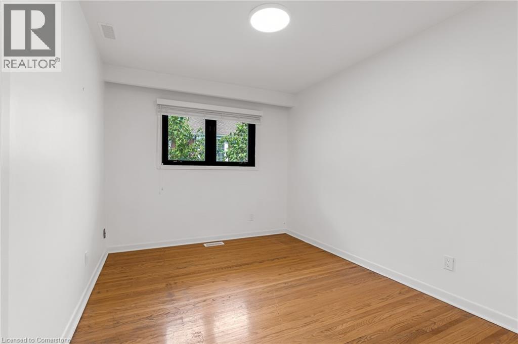 Photo 27 of 4252 William St Street, Lincoln ON