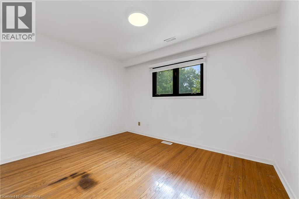Photo 43 of 4252 William St Street, Lincoln ON