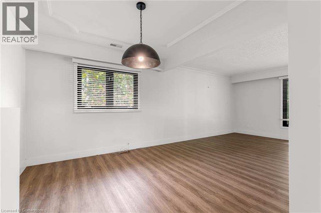 Photo 13 of 4252 William St Street, Lincoln ON