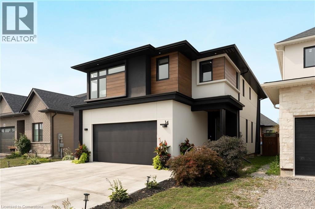 Photo 1 of 14 Willowbrook Drive, Welland ON