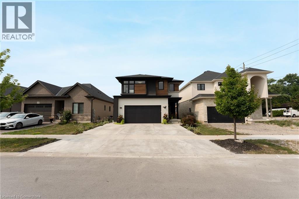 Photo 44 of 14 Willowbrook Drive, Welland ON