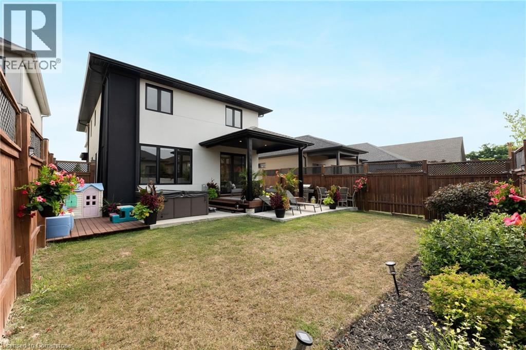 Photo 36 of 14 Willowbrook Drive, Welland ON