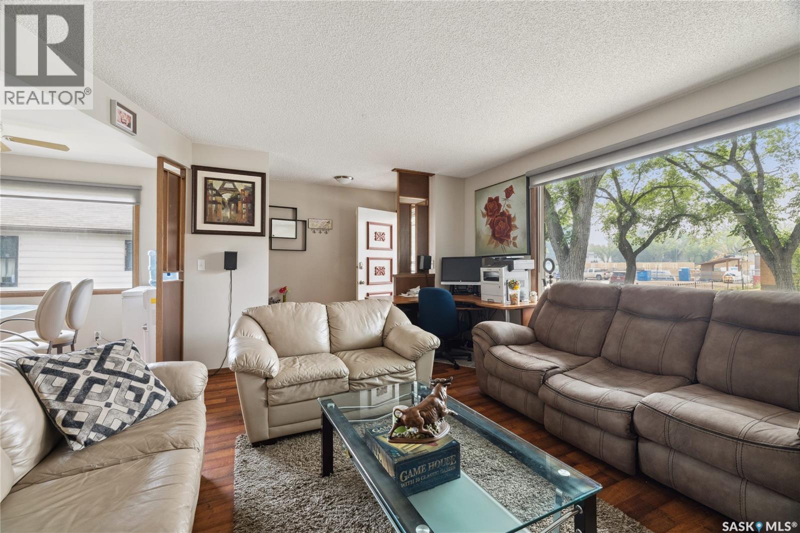 Photo 6 of 1921 Toronto Street, Regina SK