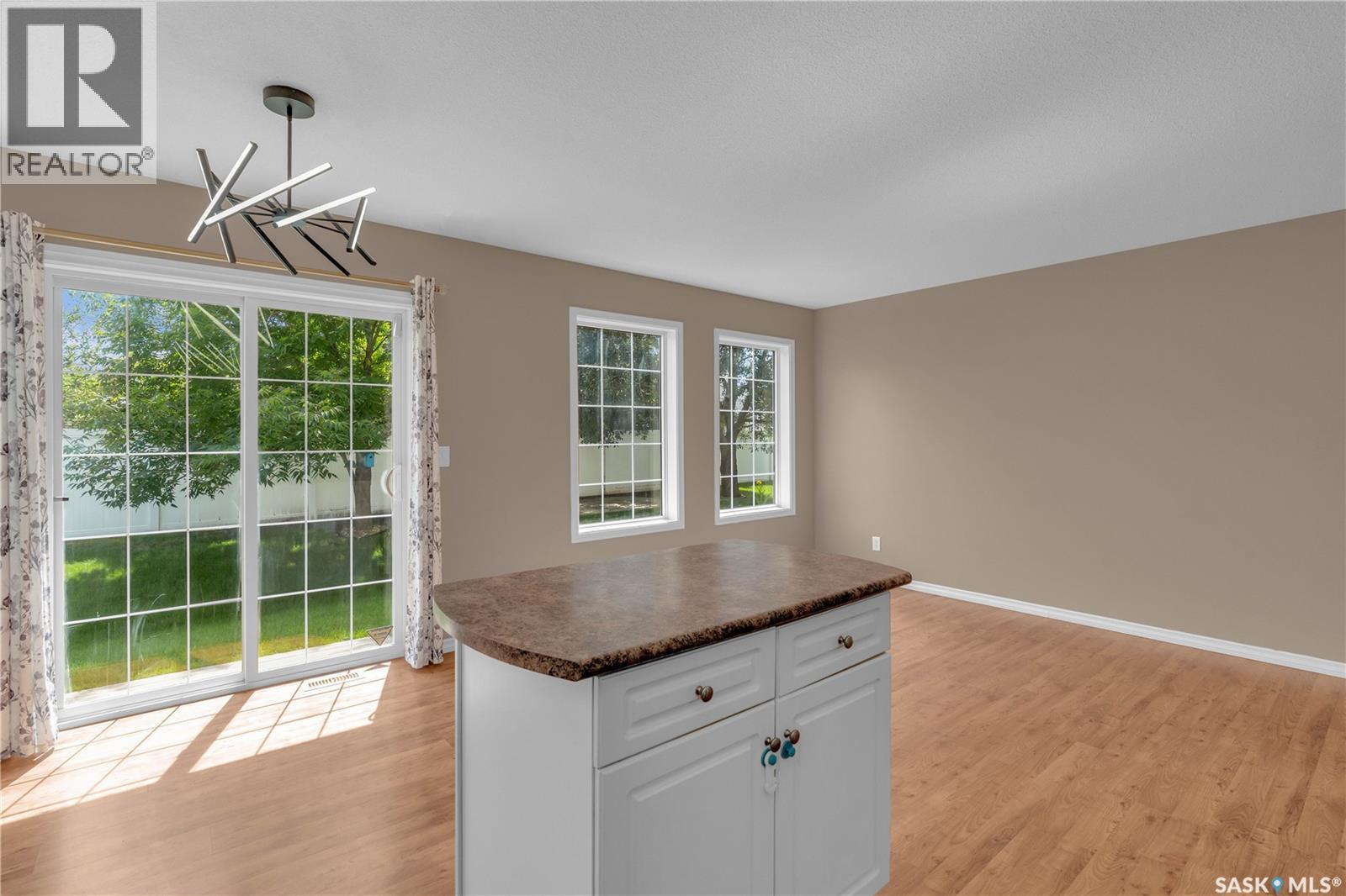Photo 4 of 43 2400 Tell Place, Regina SK