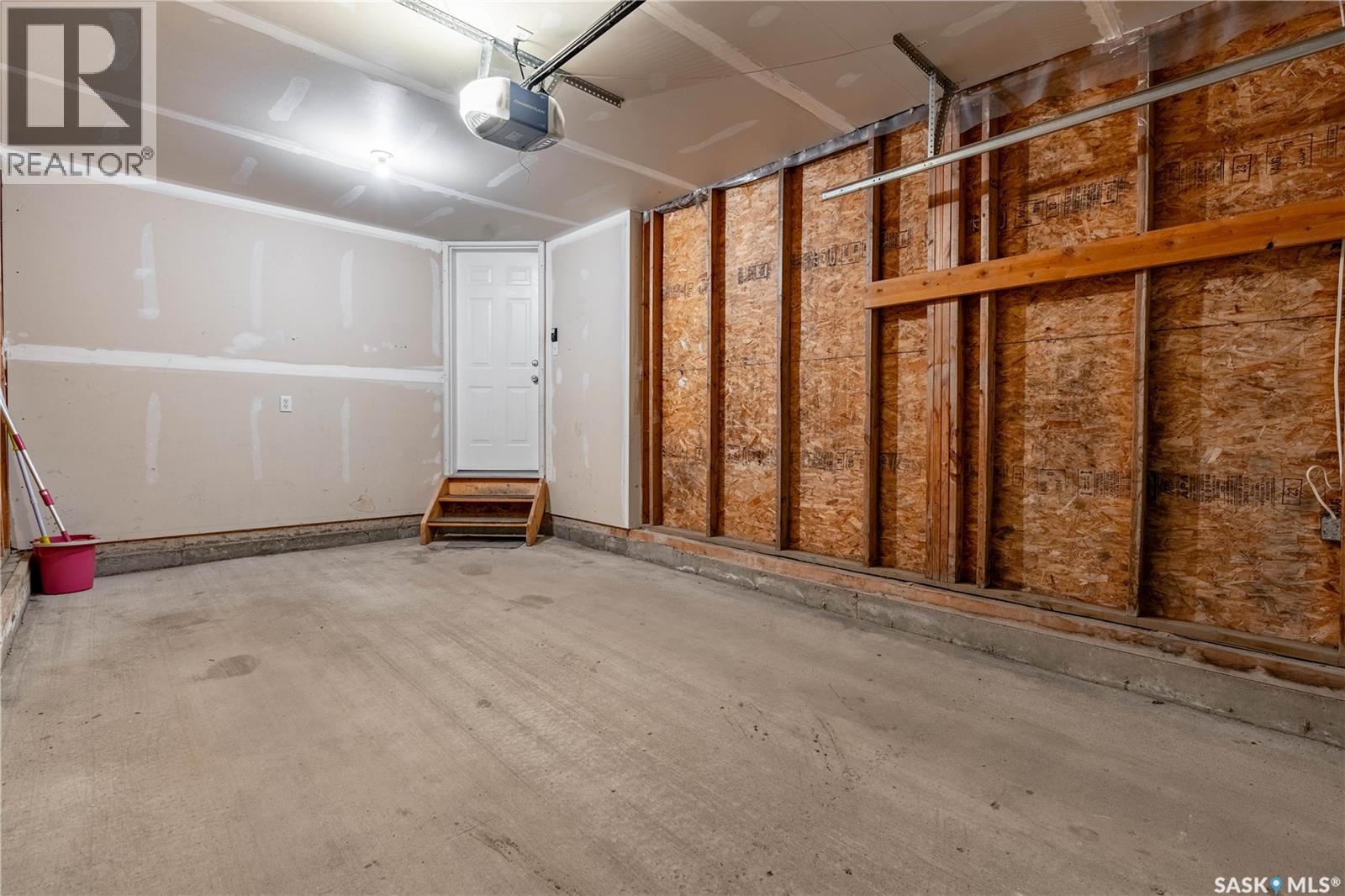 Photo 2 of 43 2400 Tell Place, Regina SK