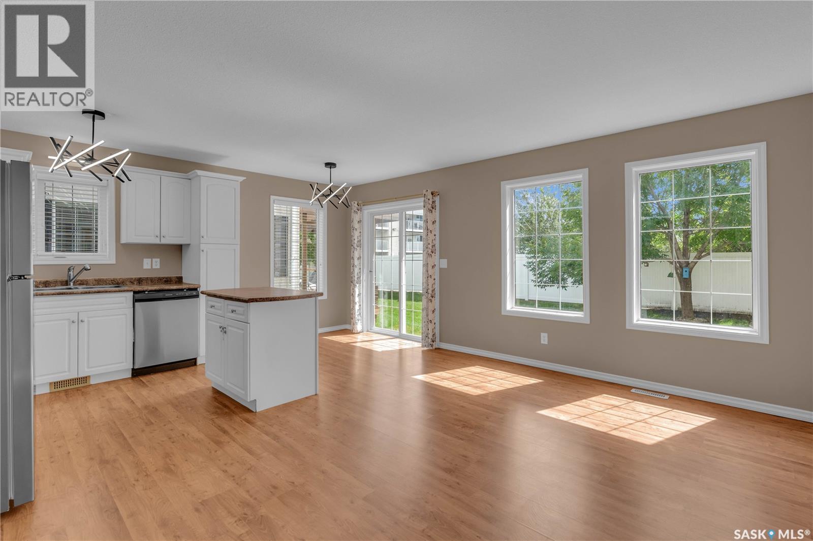 Photo 31 of 43 2400 Tell Place, Regina SK