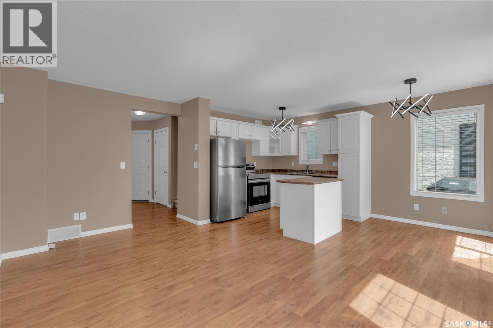 Photo 35 of 43 2400 Tell Place, Regina SK