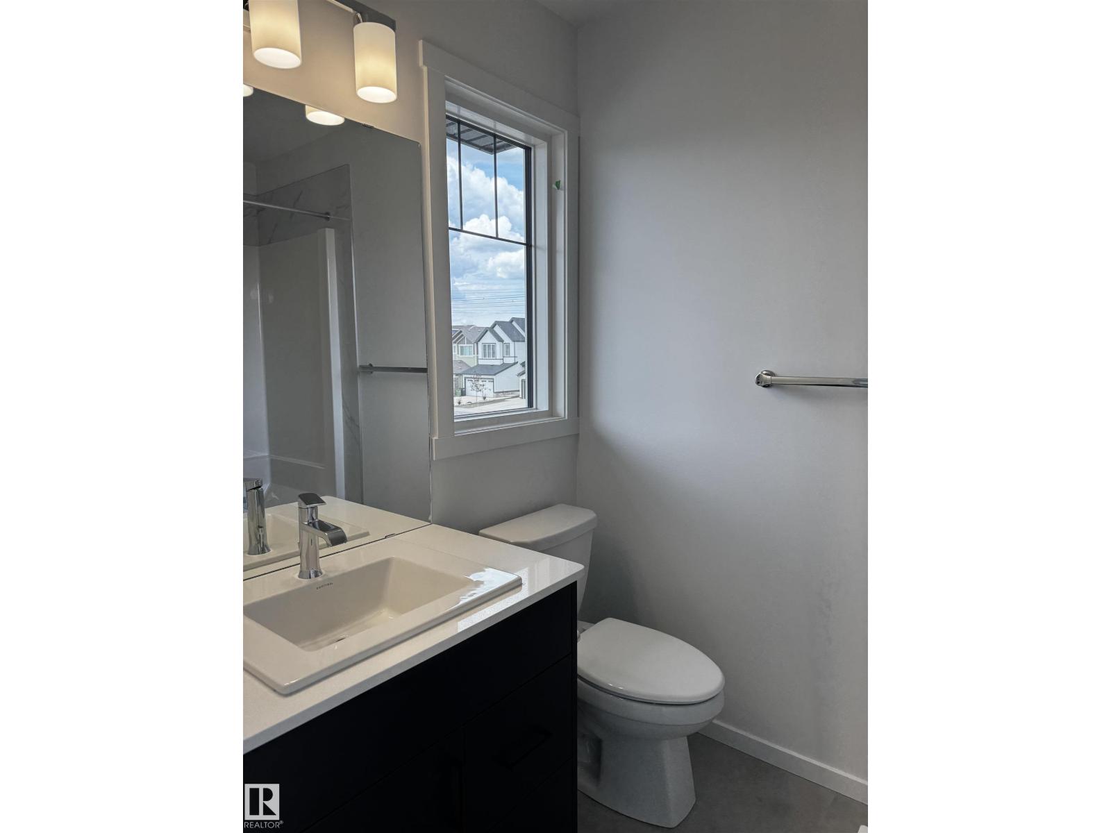 Photo 1 of 18940 28 Av Nw Nw, Edmonton AB