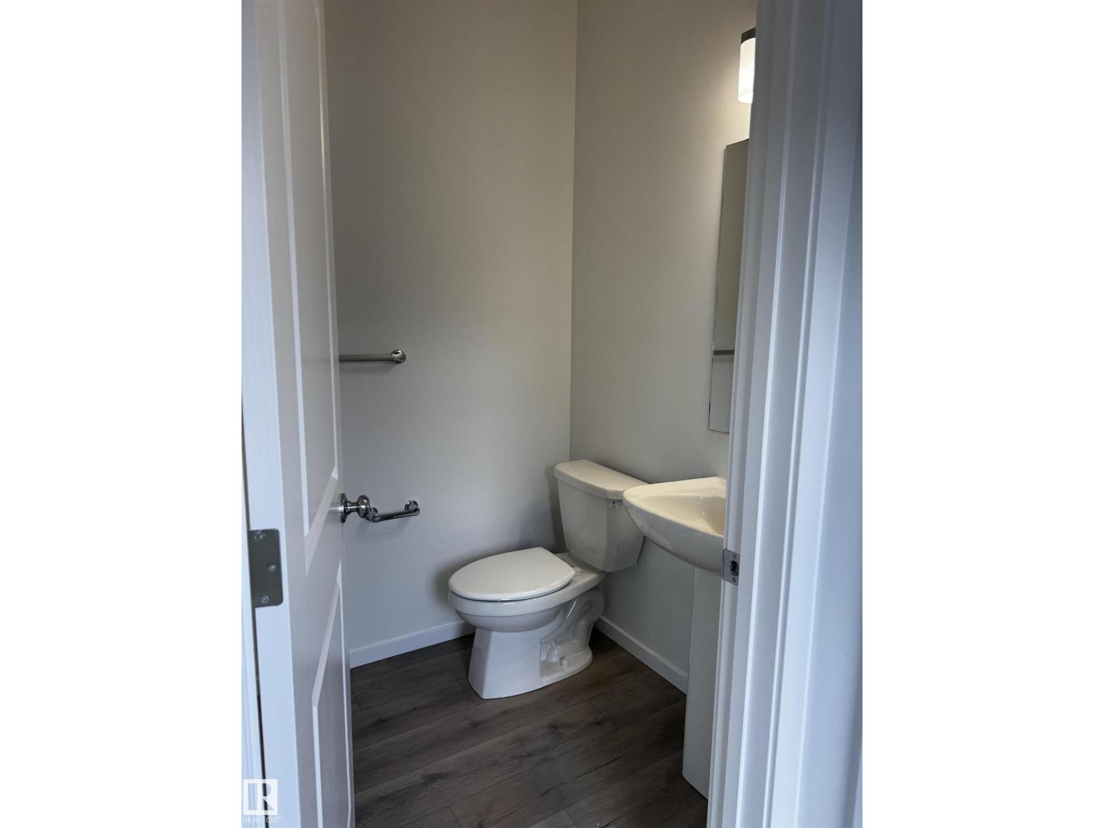 Photo 4 of 18940 28 Av Nw Nw, Edmonton AB