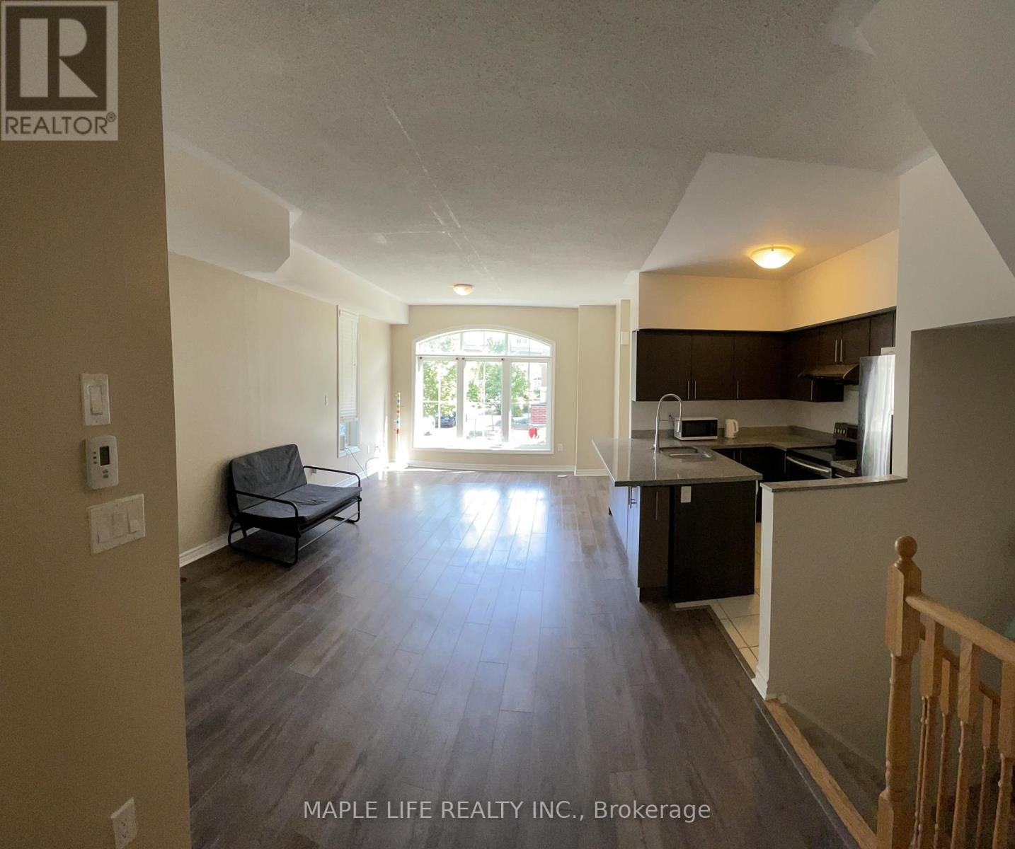 Photo 13 of 8 12 Eaton Park Lane E, Toronto ON