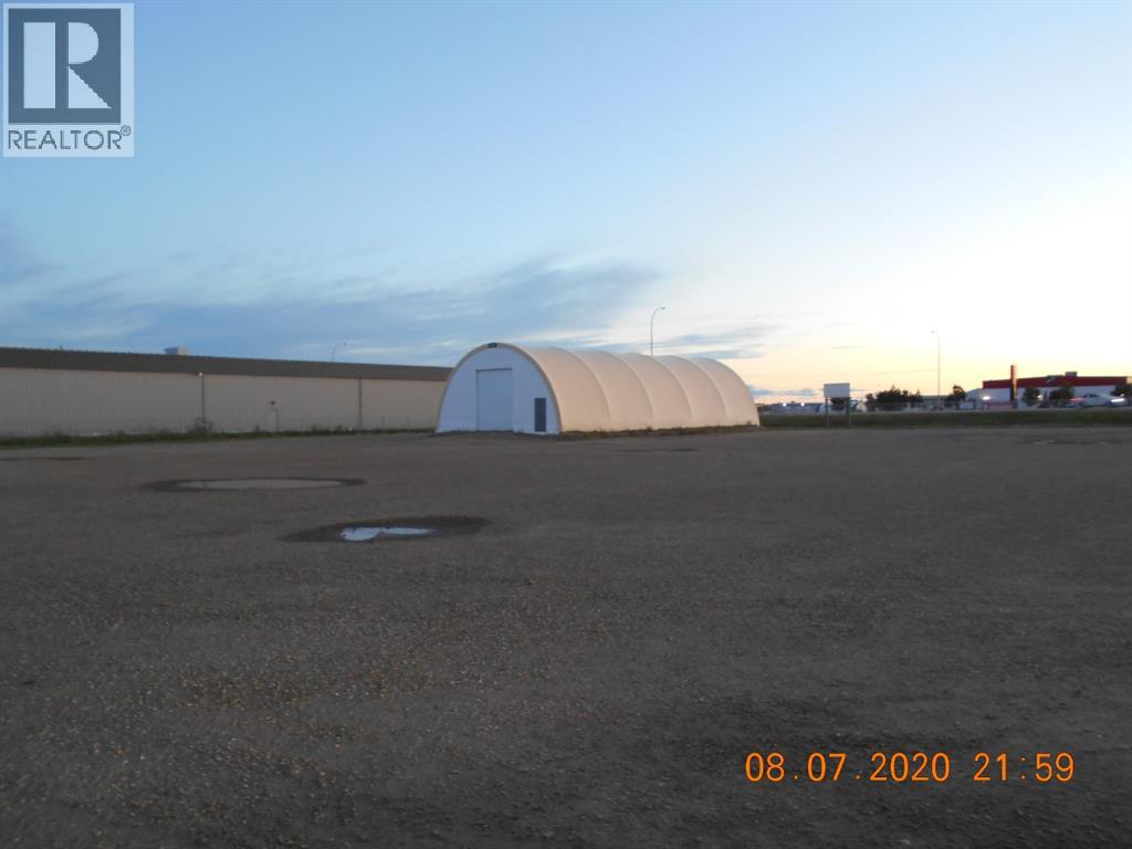 Photo 4 of 8606 99 Street, Clairmont AB