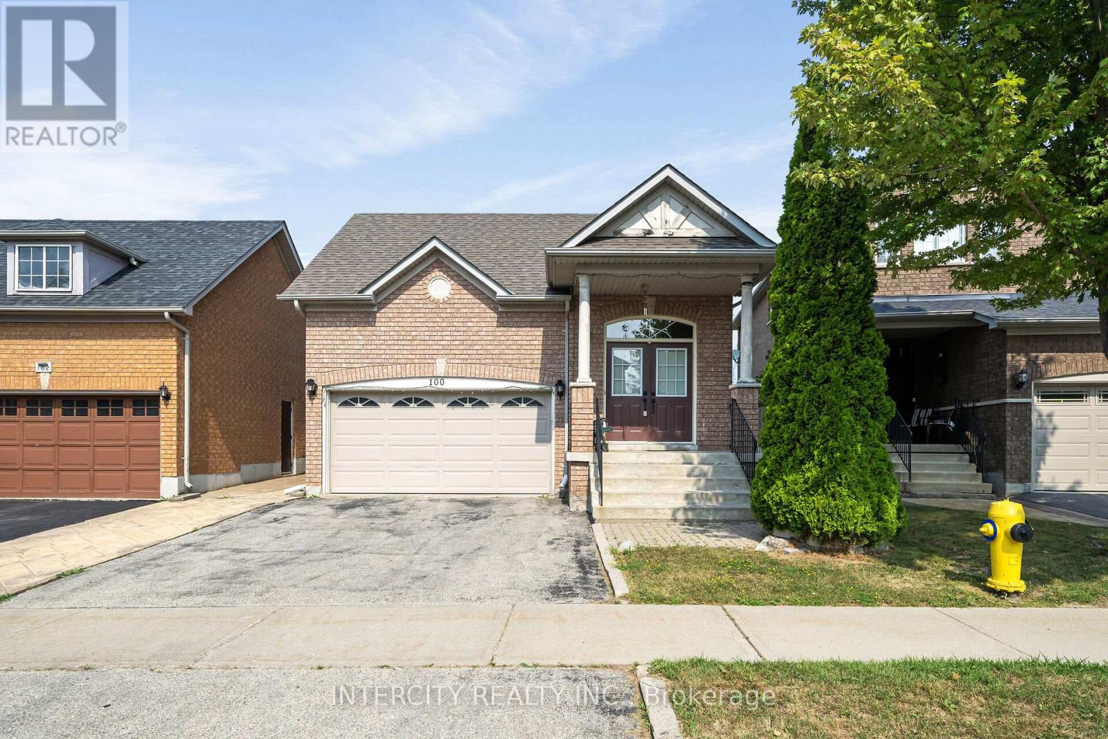 Photo 1 of 100 Lio Avenue, Vaughan ON