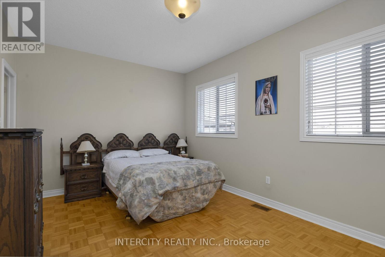 Photo 14 of 100 Lio Avenue, Vaughan ON