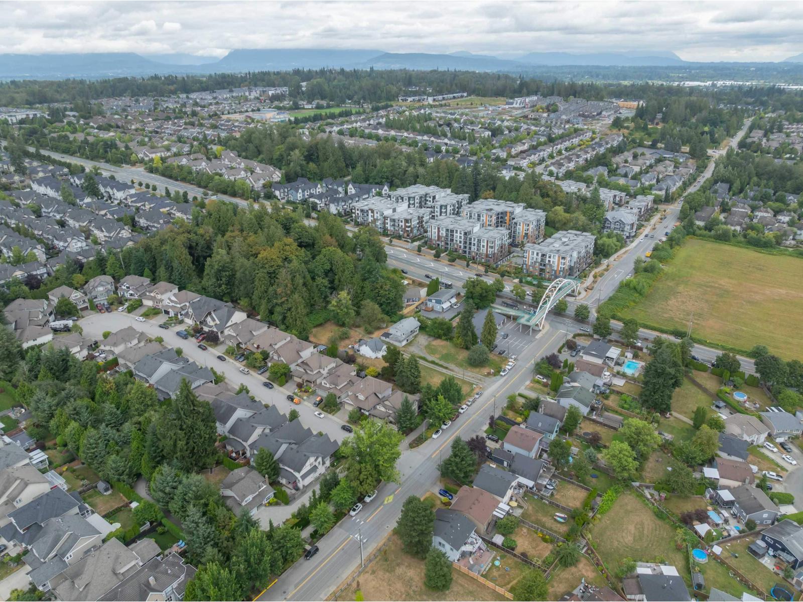 Photo 14 of 19983 68 Avenue, Langley BC