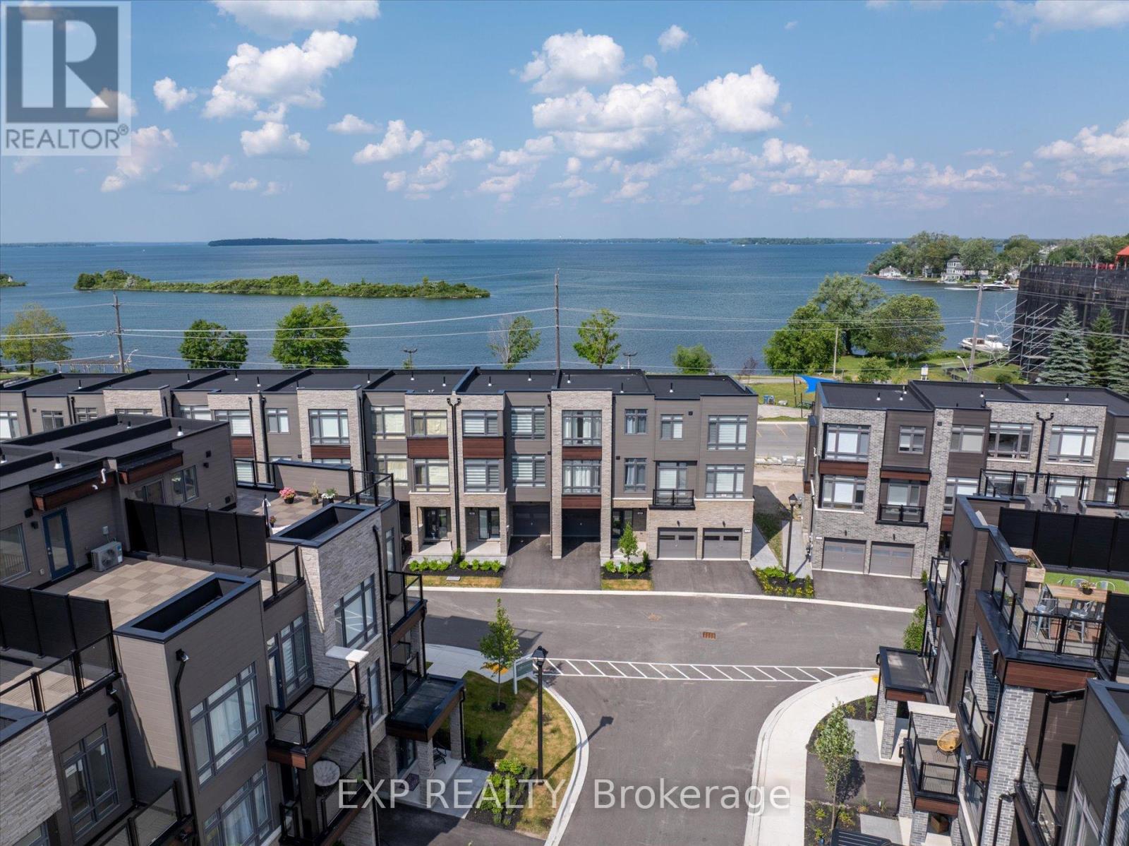 Photo 7 of 48 Wyn Wood Lane, Orillia ON