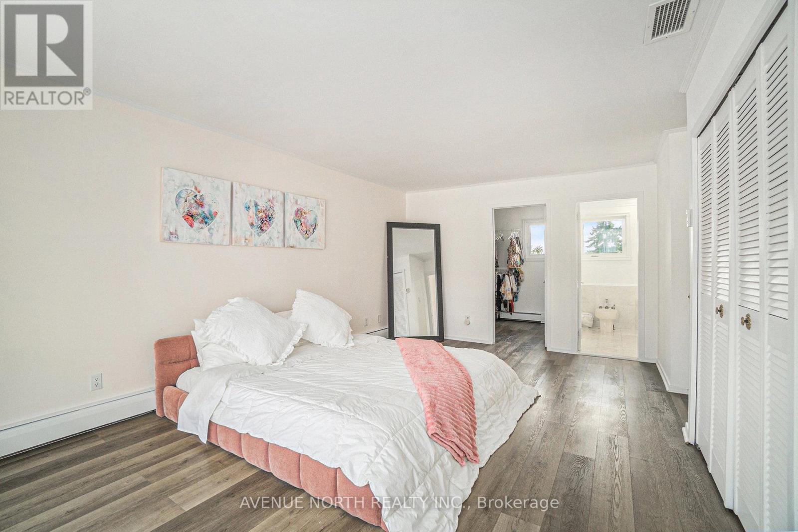 Photo 7 of 6 Mosgrove Avenue, Ottawa ON